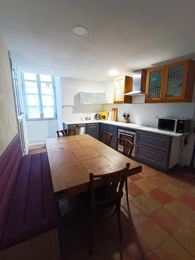 La Maison De La Traverse Saint-Guilhem-le-Desert Eksteriør billede