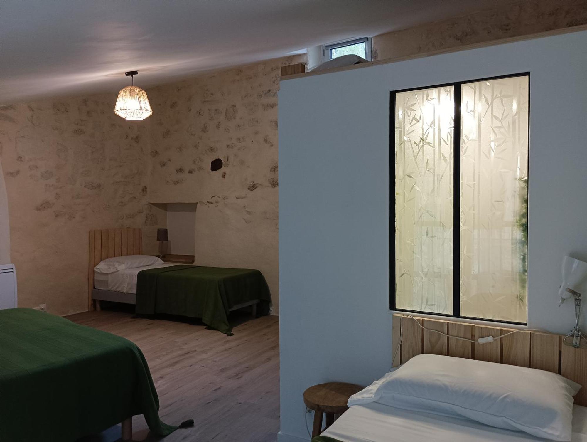 La Maison De La Traverse Saint-Guilhem-le-Desert Eksteriør billede
